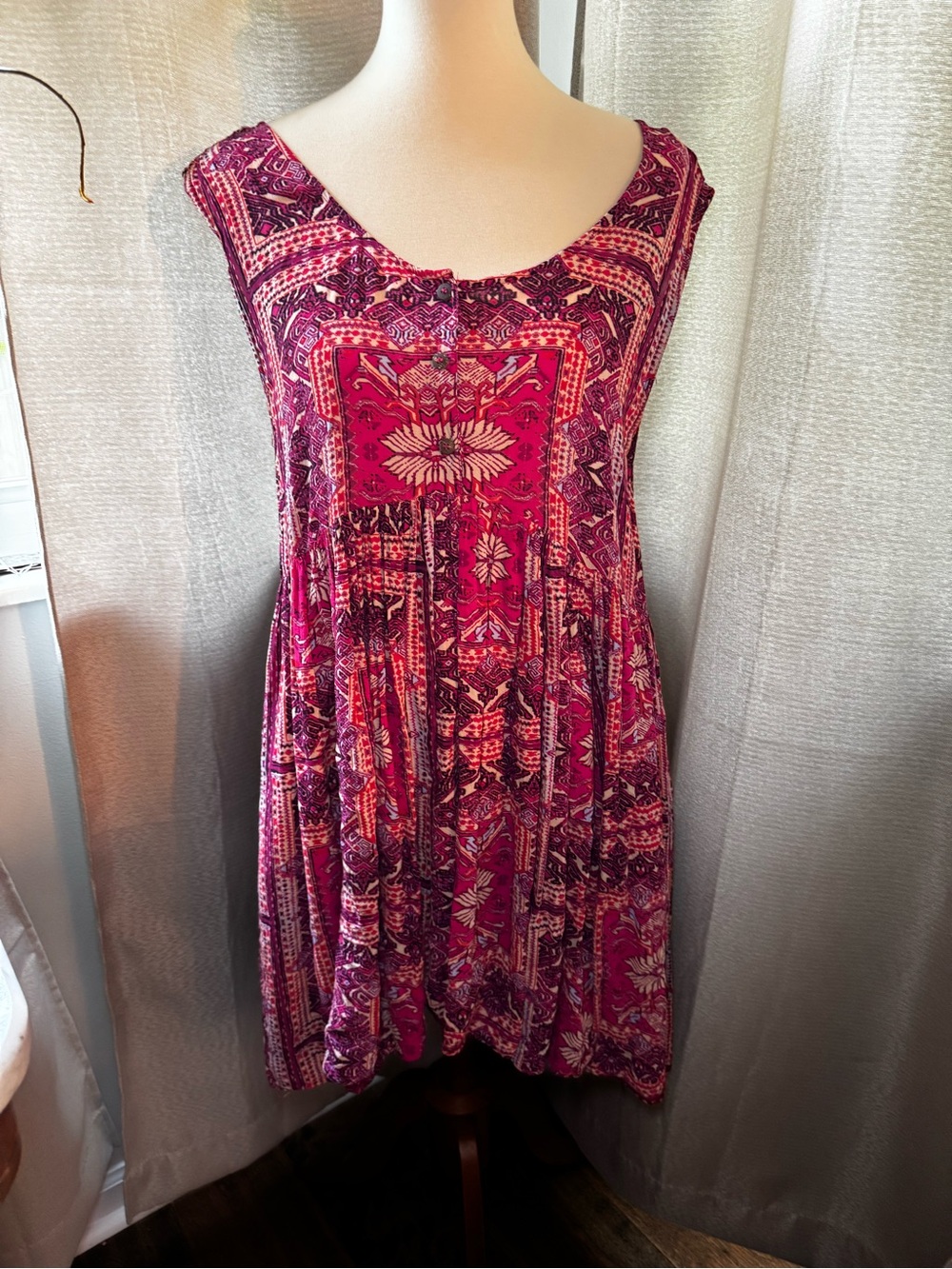 Free People Sleeveless Boho Midi Dress in Fuchsia Print